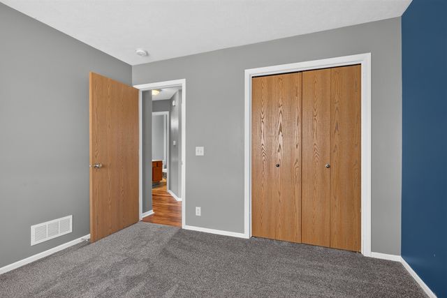 2527 PAVICH Drive, Council Bluffs, IA 51501