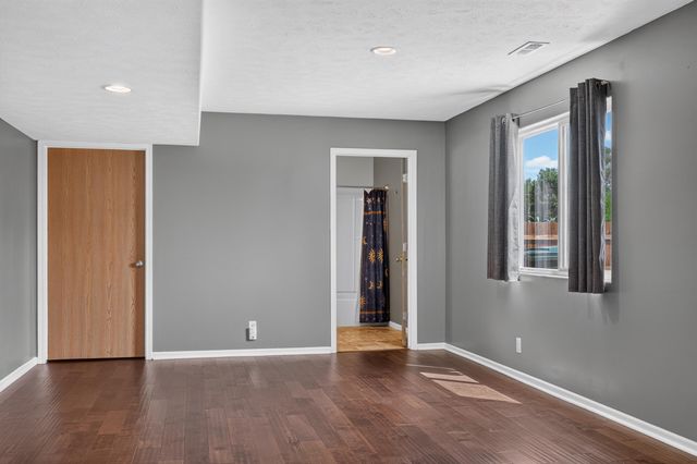 2527 PAVICH Drive, Council Bluffs, IA 51501