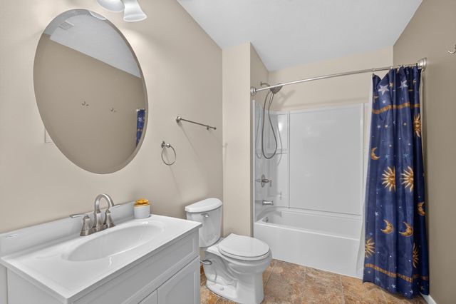 2527 PAVICH Drive, Council Bluffs, IA 51501