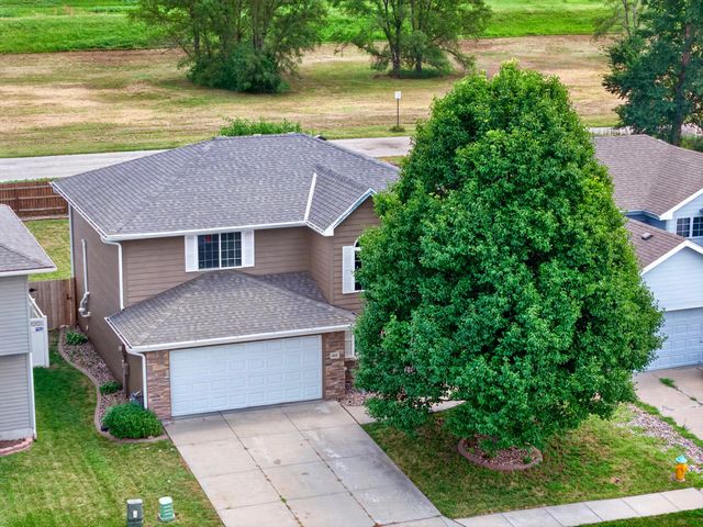 2527 PAVICH Drive, Council Bluffs, IA 51501