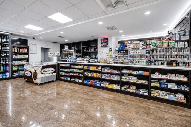 1000 West Ave 216, Miami Beach, FL 33139