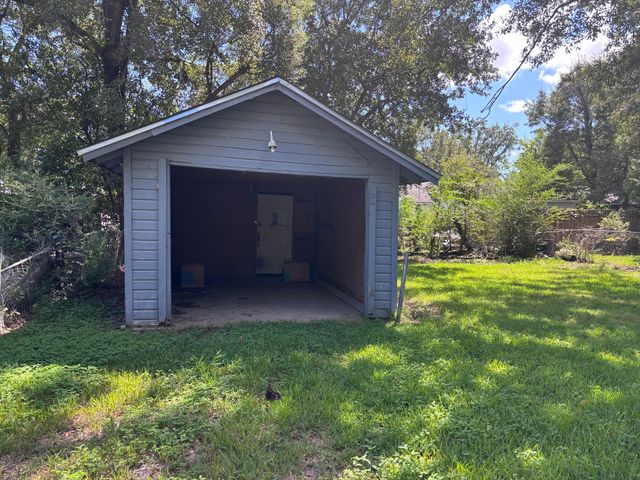 2216 Tulip, Lake Charles, LA 70601