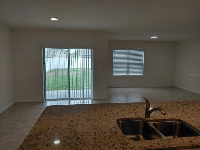 1842 EGRET MEADOWS AVENUE, Kissimmee, FL 34744