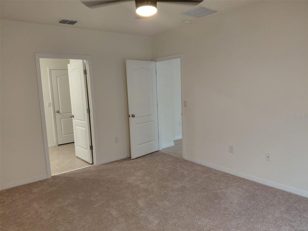 Image 20 of property listing at 1842 EGRET MEADOWS AVENUE, Kissimmee, FL 34744