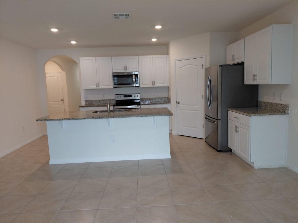 Image 6 of property listing at 1842 EGRET MEADOWS AVENUE, Kissimmee, FL 34744