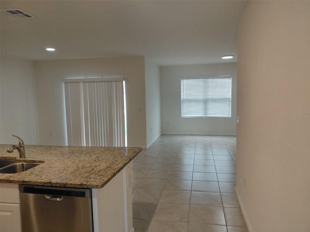 Image 8 of property listing at 1842 EGRET MEADOWS AVENUE, Kissimmee, FL 34744