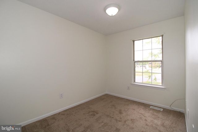 11200 ROBINS GLENN DR, Hagerstown, MD 21742