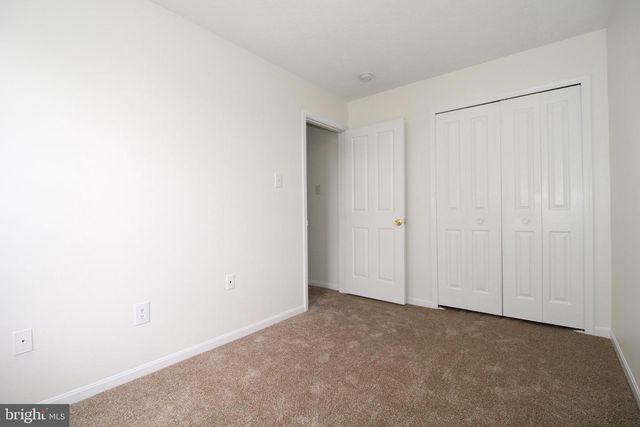 11200 ROBINS GLENN DR, Hagerstown, MD 21742