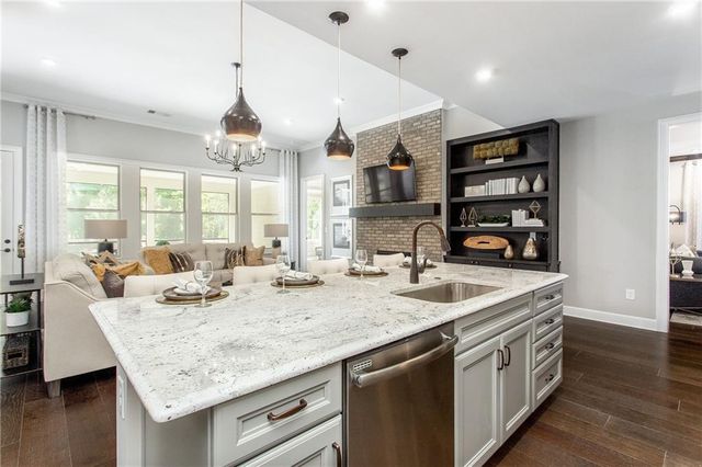 386 Geneva Way, Hoschton, GA 30548