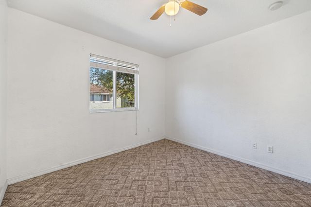 1927 Alamanda Way, West Palm Beach, FL 33404