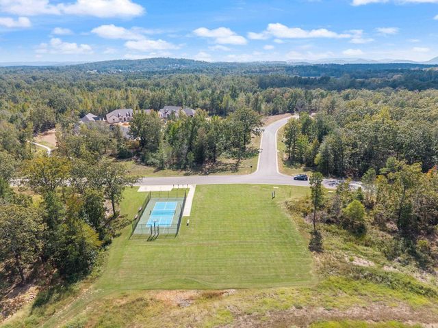 15124 Matterhorn Loop, Maumelle, AR 72113
