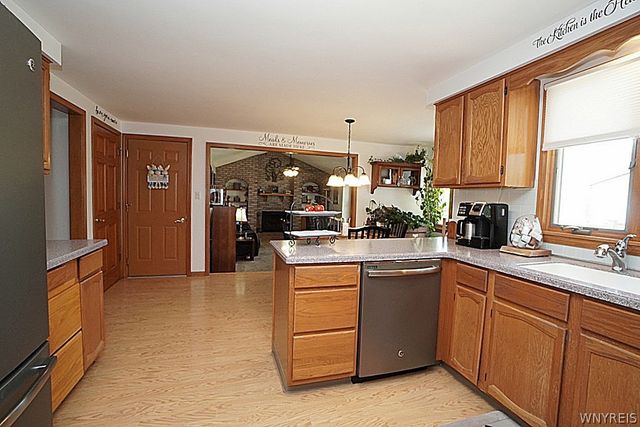 162 Angle Road, West Seneca, NY 14224