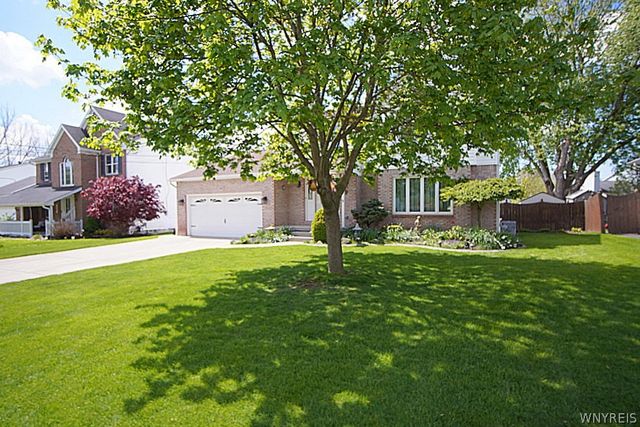 162 Angle Road, West Seneca, NY 14224