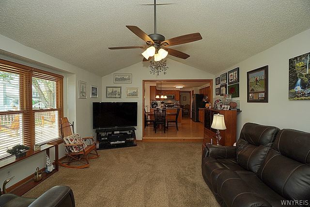 162 Angle Road, West Seneca, NY 14224