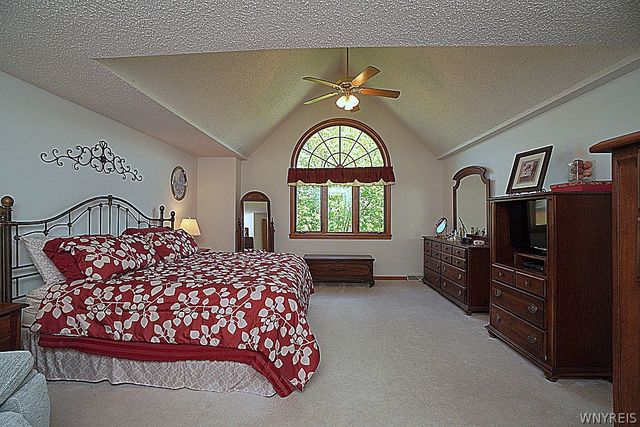 162 Angle Road, West Seneca, NY 14224