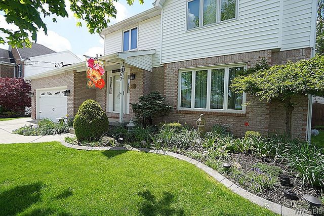 162 Angle Road, West Seneca, NY 14224
