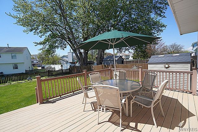 162 Angle Road, West Seneca, NY 14224