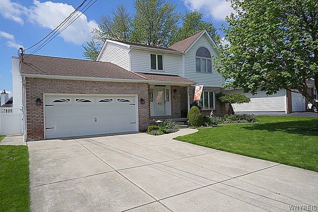 162 Angle Road, West Seneca, NY 14224