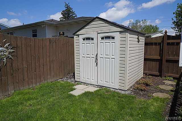 162 Angle Road, West Seneca, NY 14224