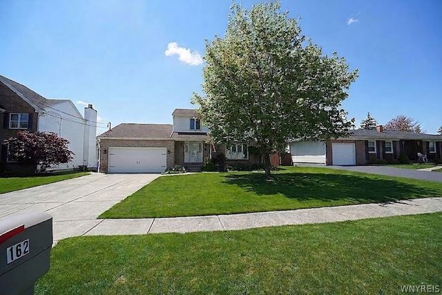 162 Angle Road, West Seneca, NY 14224