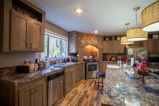 191 hwy 84, Fairfield, TX 75840