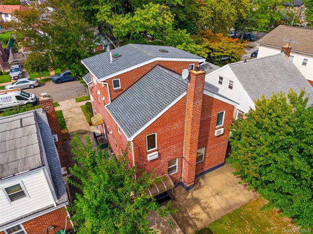 56-15 199th Street, Fresh Meadows, NY 11365
