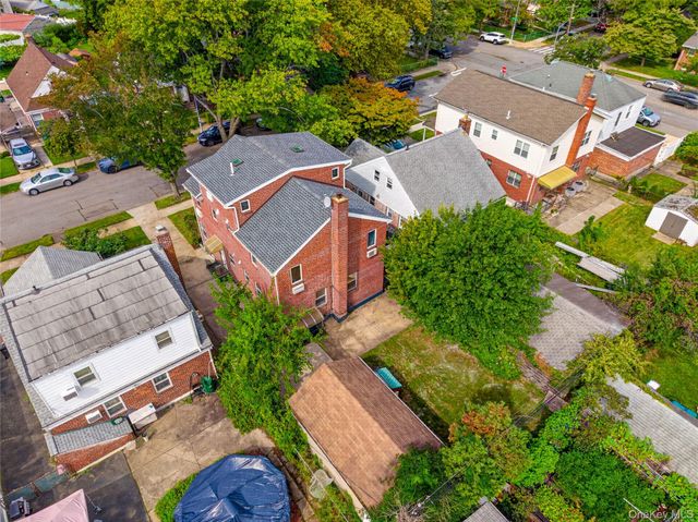 56-15 199th Street, Fresh Meadows, NY 11365