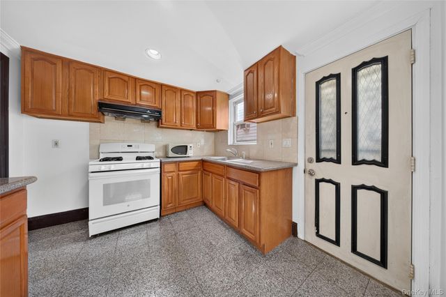 56-15 199th Street, Fresh Meadows, NY 11365