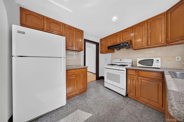 56-15 199th Street, Fresh Meadows, NY 11365