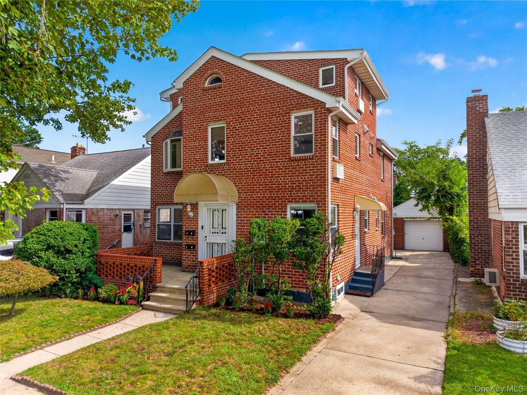 56-15 199th Street, Fresh Meadows, NY 11365 — photo 2