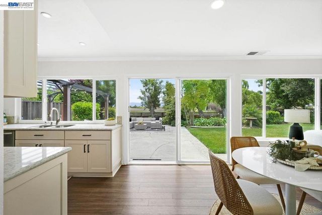 8135 Merion Dr, Newark, CA 94560