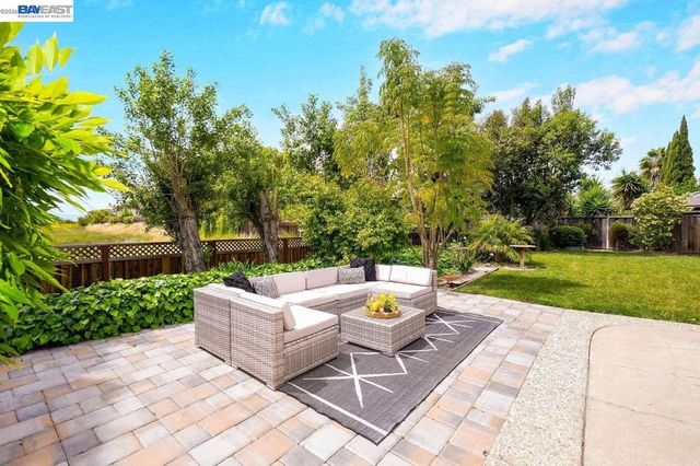 8135 Merion Dr, Newark, CA 94560