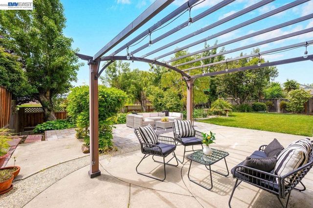 8135 Merion Dr, Newark, CA 94560