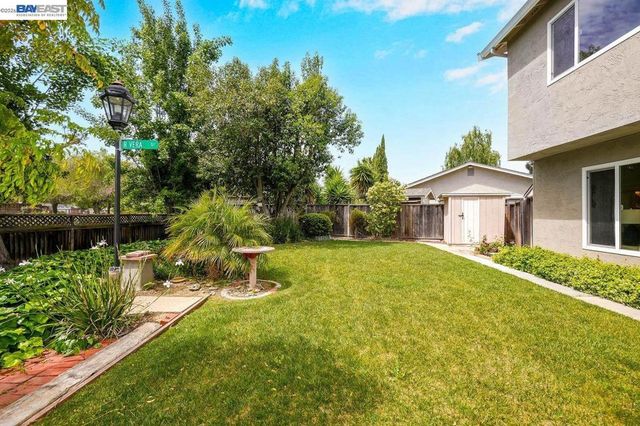 8135 Merion Dr, Newark, CA 94560