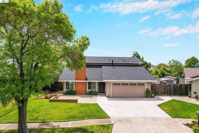 8135 Merion Dr, Newark, CA 94560