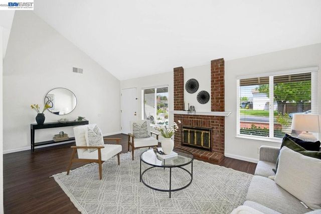 8135 Merion Dr, Newark, CA 94560