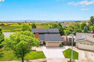 8135 Merion Dr, Newark, CA 94560