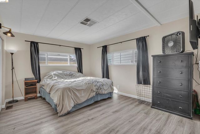 180 Algiers Circle, Pacheco, CA 94553