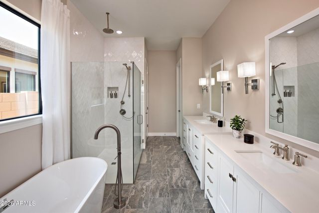 42134 N Tiger Way, San Tan Valley, AZ 85140