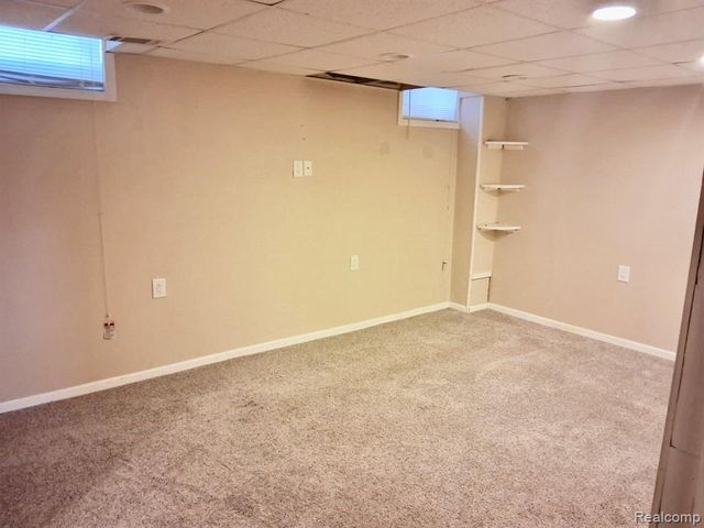 26433 Summerdale Drive, Southfield, MI 48033