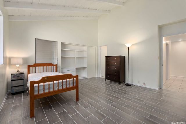 1069 Lunalilo Home Road, Honolulu, HI 96825