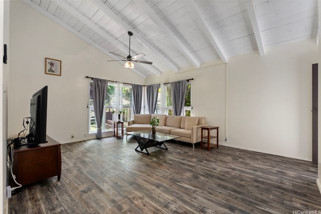 1069 Lunalilo Home Road, Honolulu, HI 96825