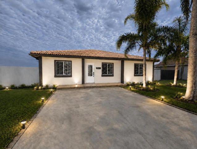 13435 SW 257th Terrace, Homestead, FL 33032