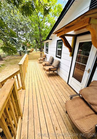 4892 S 369th West Avenue, Mannford, OK 74044