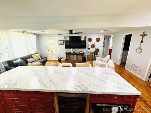 4892 S 369th West Avenue, Mannford, OK 74044