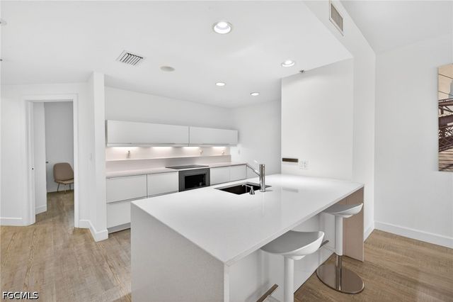 3414 Hancock Bridge PKWY 406, North Fort Myers, FL 33903