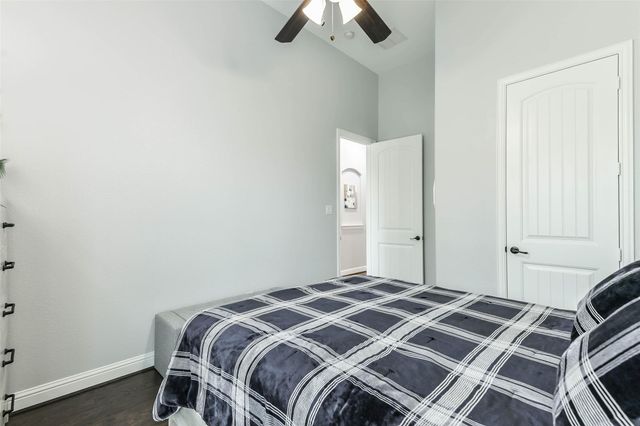 2972 Holbrook Valley Lane, League City, TX 77573