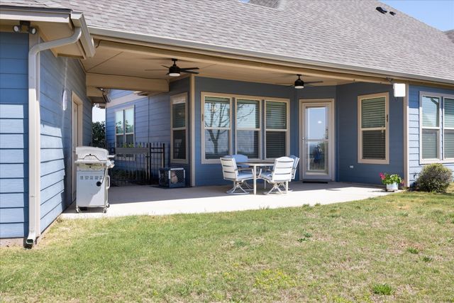 122 King Arthur Court, Glen Rose, TX 76043