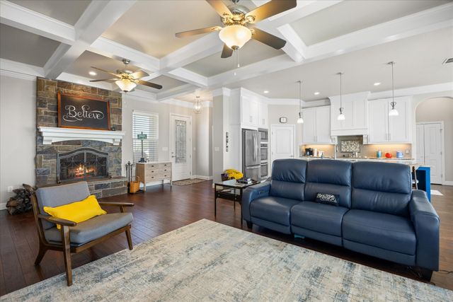 122 King Arthur Court, Glen Rose, TX 76043