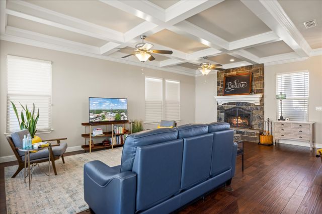 122 King Arthur Court, Glen Rose, TX 76043